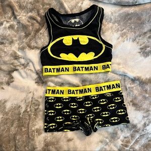 💜 3/$15 Small Batman Sports Bra/Boy Short Set